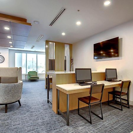 Holiday Inn Express & Suites - Calgary Airport Trail Ne By Ihg מראה חיצוני תמונה