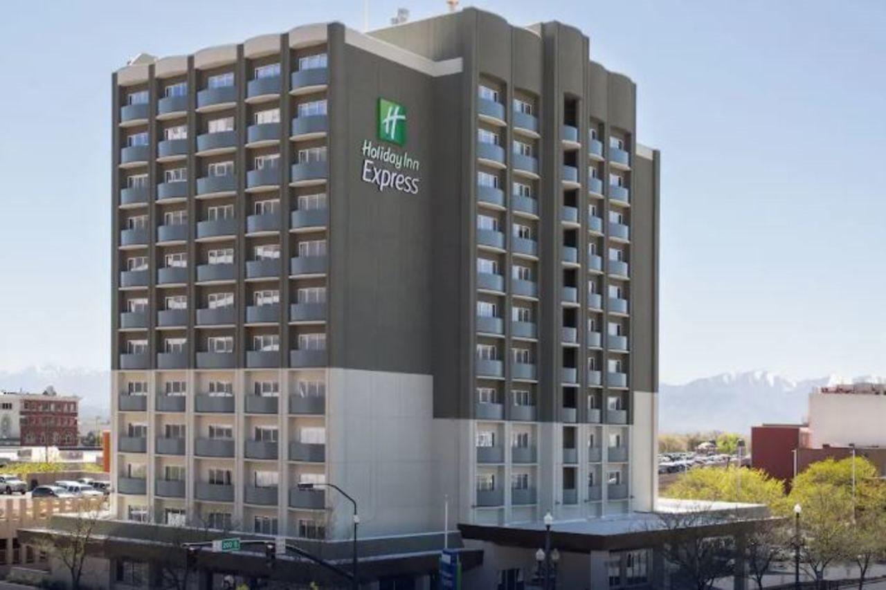 Holiday Inn Express & Suites - Calgary Airport Trail Ne By Ihg מראה חיצוני תמונה