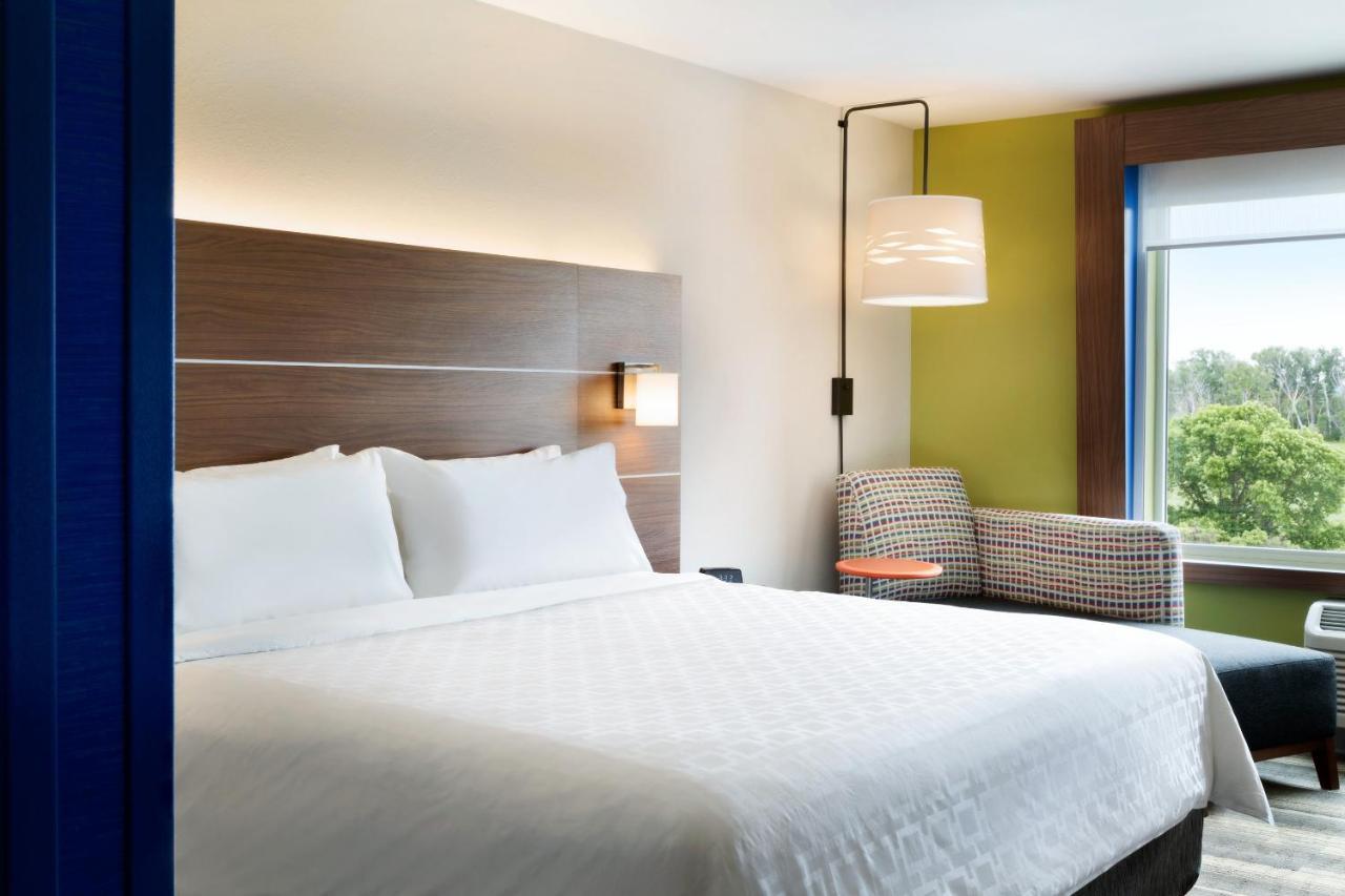 Holiday Inn Express & Suites - Calgary Airport Trail Ne By Ihg מראה חיצוני תמונה